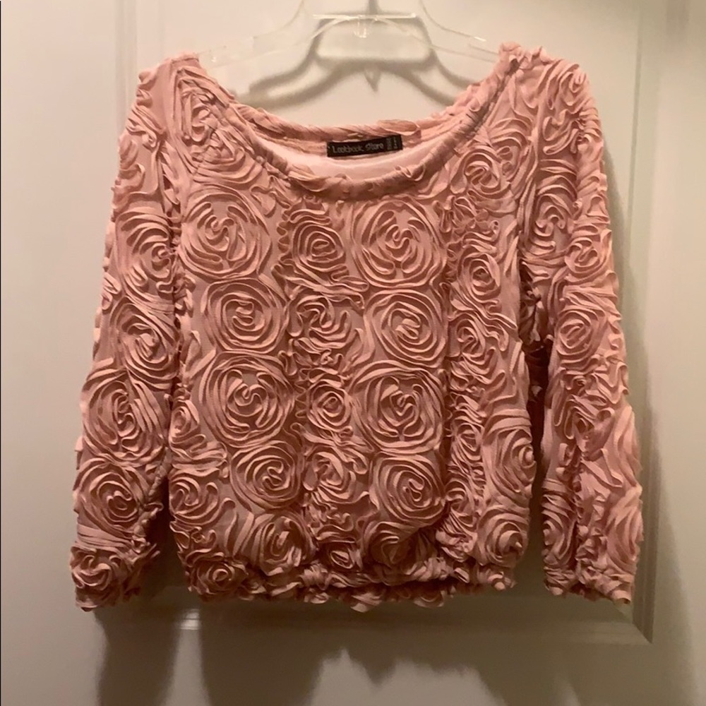 🎉 Rose pink 3D top